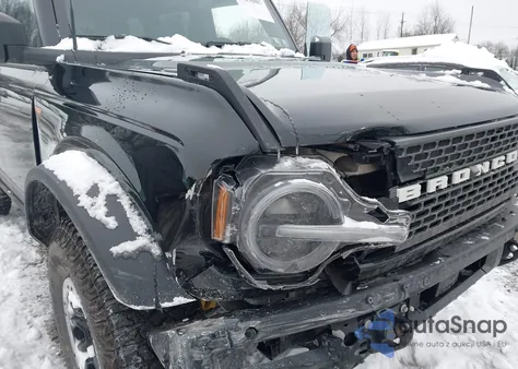 2024 Ford Bronco Badlands z USA, uszkodzony, nr VIN 1FMEE9BP5RLA64225